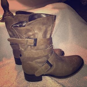 STEVE MADDEN Grey (P)Leather Strappy Combat Boots